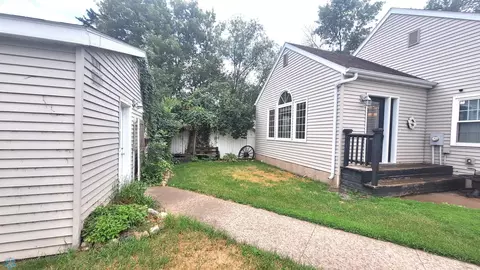 106 E 1st Ave S, Cavalier, ND 58220 photo 3