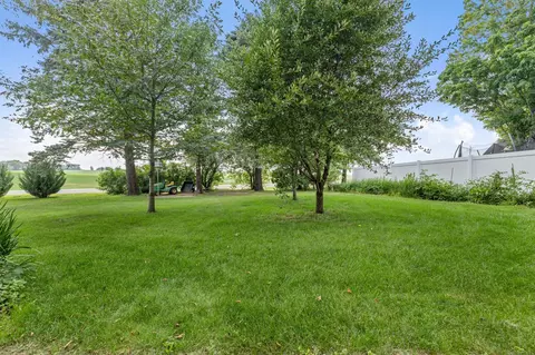 Exterior - 310 9th St NW, Plainview, MN 55964 photo 3 of 6