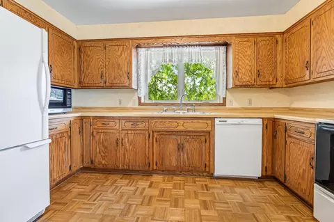Kitchen - 310 9th St NW, Plainview, MN 55964 photo 2 of 3