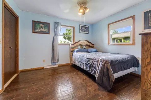 Bedroom - 310 9th St NW, Plainview, MN 55964 photo 2 of 3