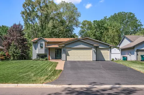 8628 Davenport St NE, Blaine, MN 55449