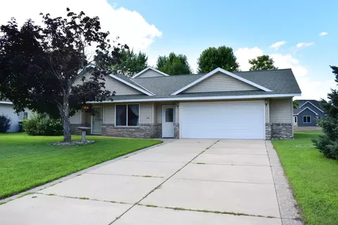 215 River Oaks Dr, Cold Spring, MN 56320