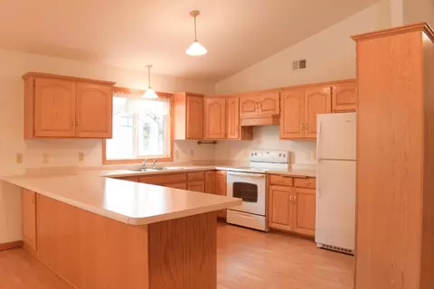 215 River Oaks Dr, Cold Spring, MN 56320 photo 5