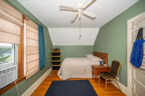 Bedroom - 2601 E 5th St, Superior, WI 54880 photo 2 of 5