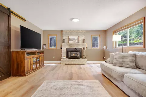 4555 Oak Chase Way, Eagan, MN 55123 photo 18