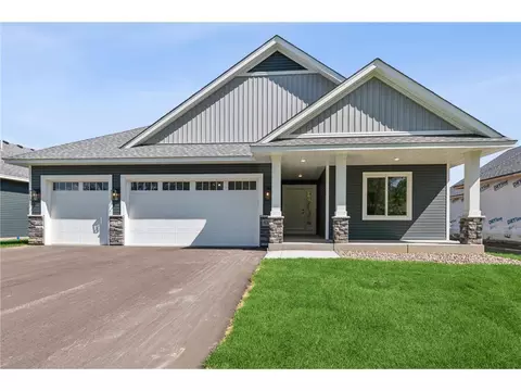 6439 Goodwin Ln, Wyoming, MN 55092