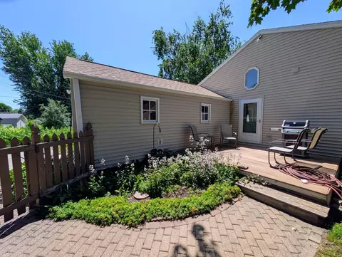 Exterior - 918 N 3rd St, Montevideo, MN 56265 photo 7 of 13