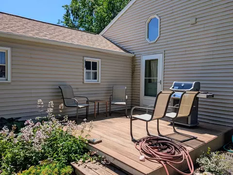 Exterior - 918 N 3rd St, Montevideo, MN 56265 photo 5 of 13