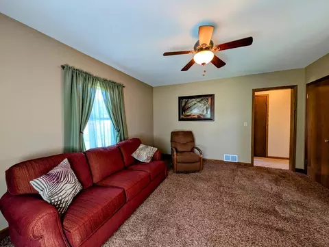 Living - 918 N 3rd St, Montevideo, MN 56265 photo 2 of 3