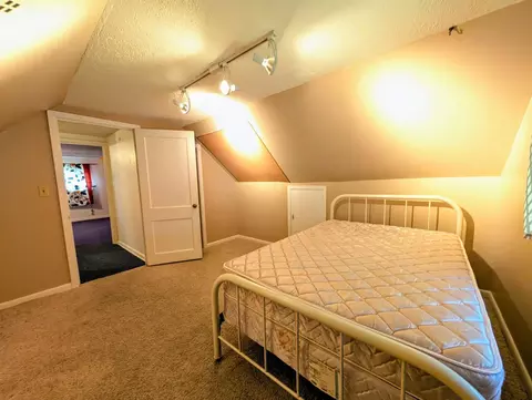 Bedroom - 918 N 3rd St, Montevideo, MN 56265 photo 7 of 11