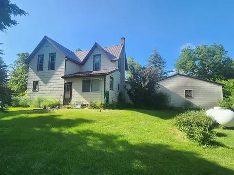 Exterior - 211 2nd St, Hatfield, MN 56164 photo 2 of 3