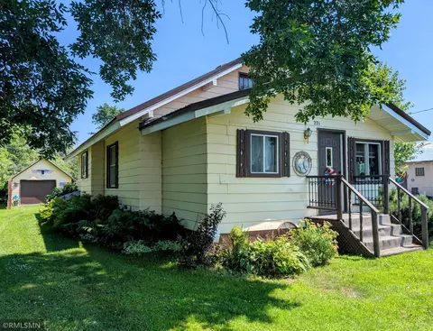 221 3rd Ave NE, Eagle Bend, MN 56446 photo 2