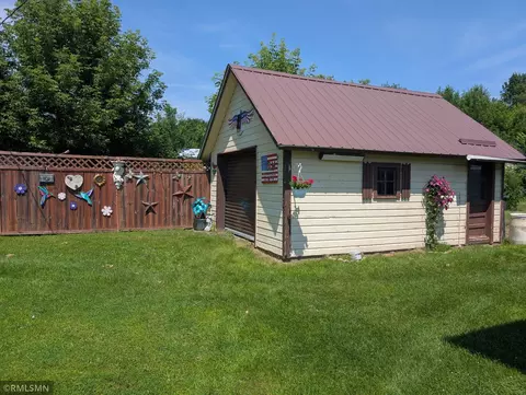 221 3rd Ave NE, Eagle Bend, MN 56446 photo 6