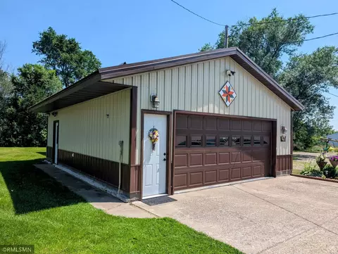 221 3rd Ave NE, Eagle Bend, MN 56446 photo 5