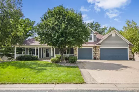 6733 Timberwolf Trl, Lino Lakes, MN 55038