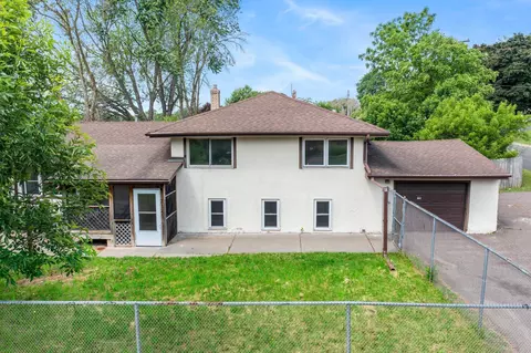 2125 White Bear Ave N, Maplewood, MN 55109