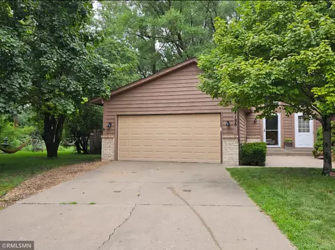 4186 Oxford Ct N, Shoreview, MN 55126