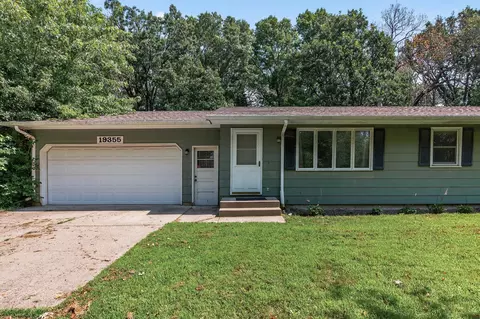 19355 University Ave, East Bethel, MN 55011