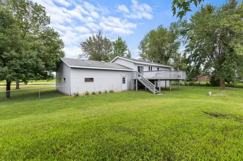 Exterior - 24107 66th Ave, Saint Augusta, MN 56301 photo 2 of 3
