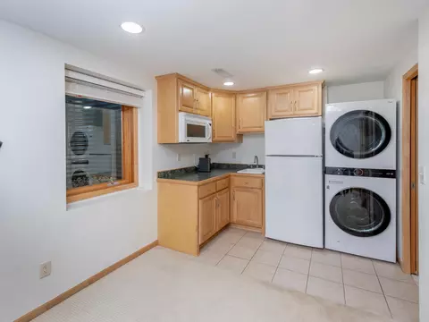 8218 Oakmere Rd, Bloomington, MN 55438 photo 33