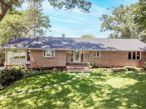 8218 Oakmere Rd, Bloomington, MN 55438