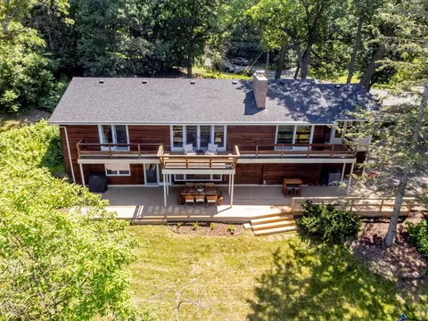 8218 Oakmere Rd, Bloomington, MN 55438 photo 6
