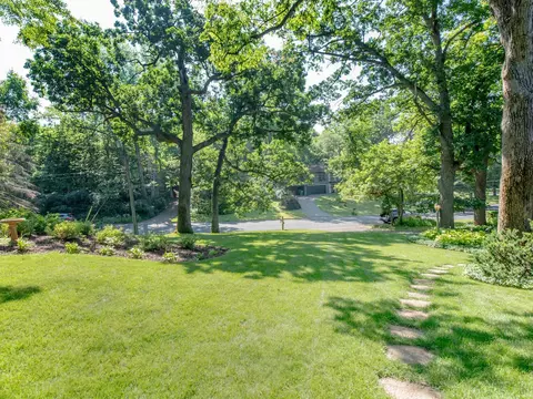 8218 Oakmere Rd, Bloomington, MN 55438 photo 8