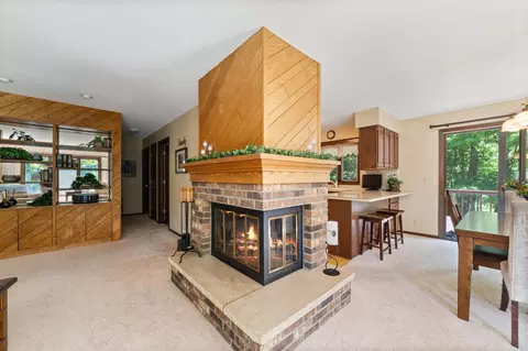 3069 E Lismore Rd, Duluth, MN 55804 photo 4