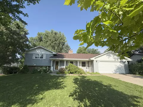 829 Church St, Saint Peter, MN 56082