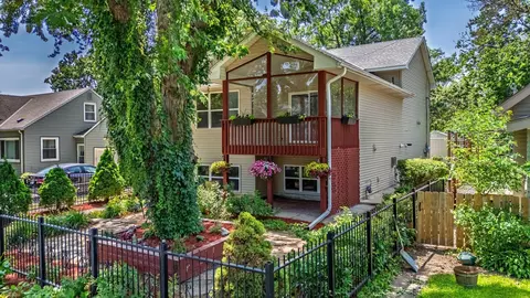 228 17th Ave N, Hopkins, MN 55343