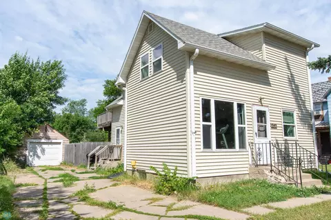 341 5th Ave NE, Valley City, ND 58072