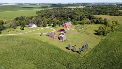 8314 80th Ave S, Sabin, MN 56580