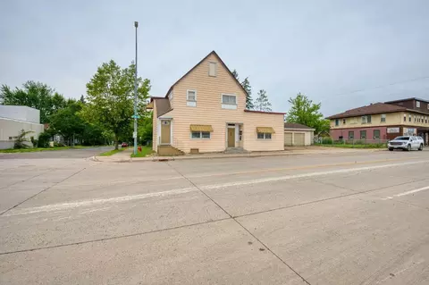 205 10th St S, Virginia, MN 55792