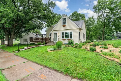 5805 Sunrise Dr, Minneapolis, MN 55419