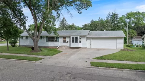 103 G St, Marshall, MN 56258