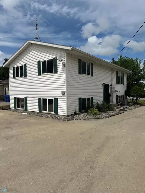 2126 5th Ave S, Fargo, ND 58103 photo 3