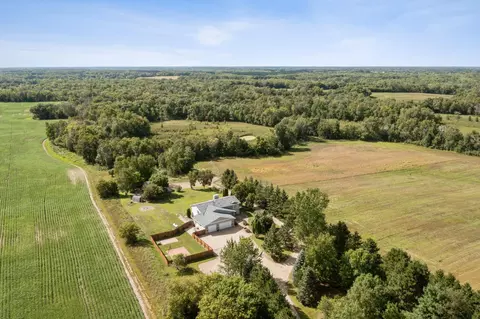 32904 Flamingo St NW, Cambridge, MN 55008