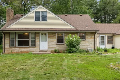 Exterior - 8506 E River Rd NW, Coon Rapids, MN 55433 photo 2 of 6