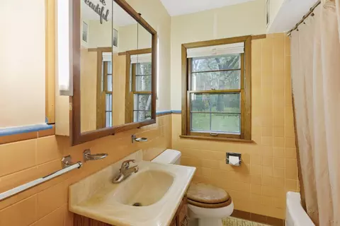 Bath - 8506 E River Rd NW, Coon Rapids, MN 55433 photo 2 of 4