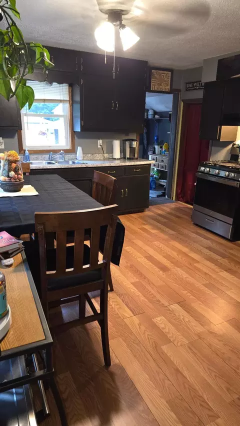 Kitchen - 8492 190th St, Milaca, MN 56353 photo 2 of 3