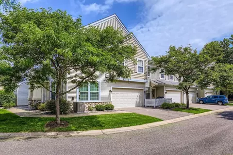 4553 Victor Path #3, Hugo, MN 55038