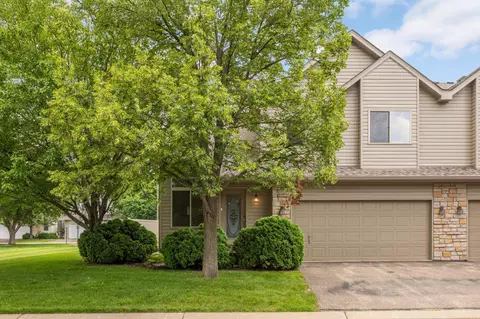 1667 Chadum Ln, Shakopee, MN 55379