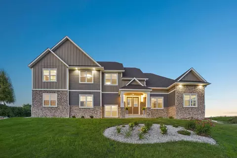 14505 Wilds Pkwy NW, Prior Lake, MN 55372