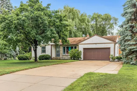 1390 Onondaga St NE, Fridley, MN 55432