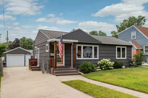 801 16th Ave NE, Rochester, MN 55906