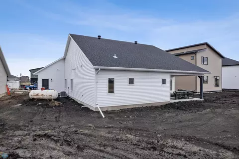 Exterior - 233 Emma Ct, Mapleton, ND 58059 photo 4 of 5