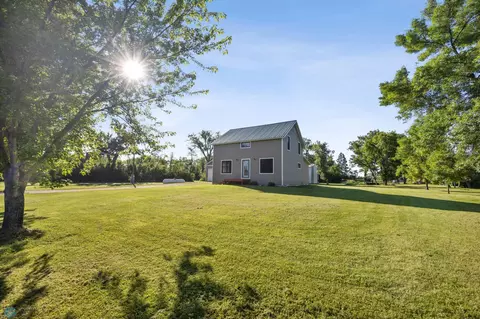 352 5th Ave, Walcott, ND 58077