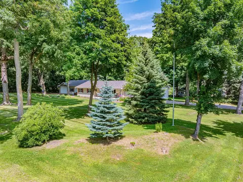 5380 Oxford Ave, Waconia, MN 55387