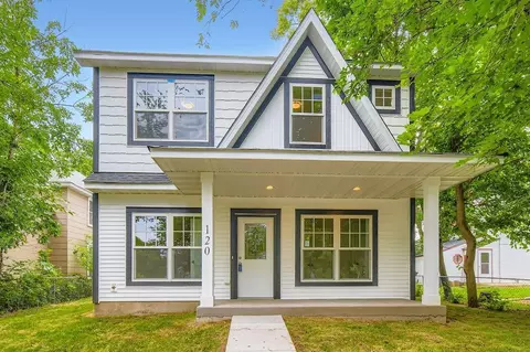 120 Case Ave E, Saint Paul, MN 55117