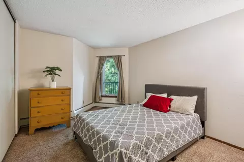 1700 Four Oaks Rd #327, Eagan, MN 55121 photo 12